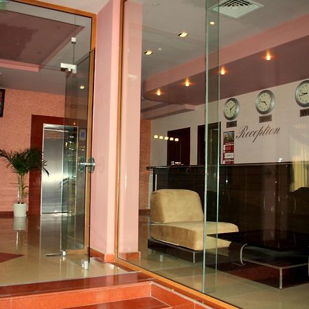Hotel Elegant Karnobat Exterior photo